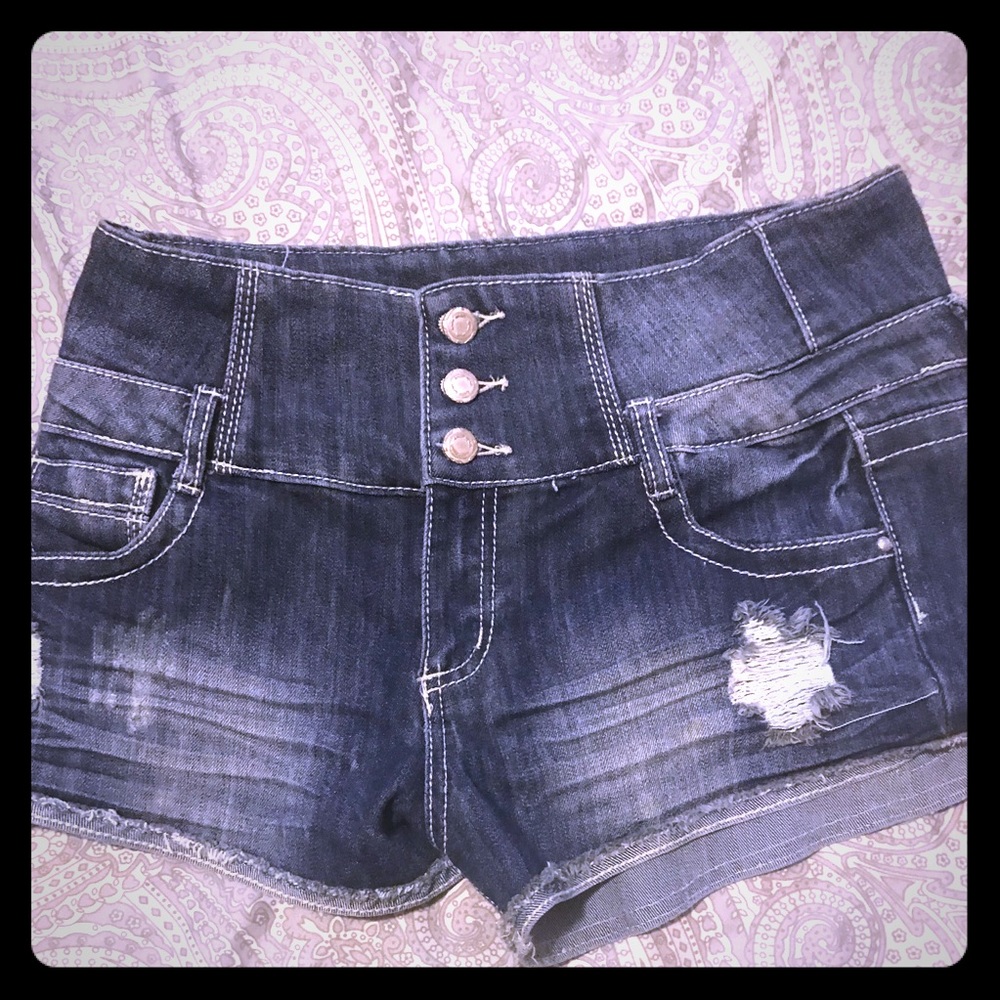 Almost Famous Jean shorts